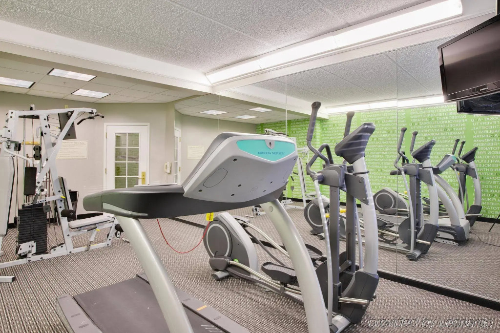 La Quinta by Wyndham Houston West Park 10