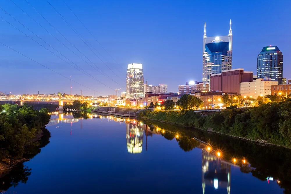 3Br 3BA Historic Remodeled House Downtown Nashville by RedAwning