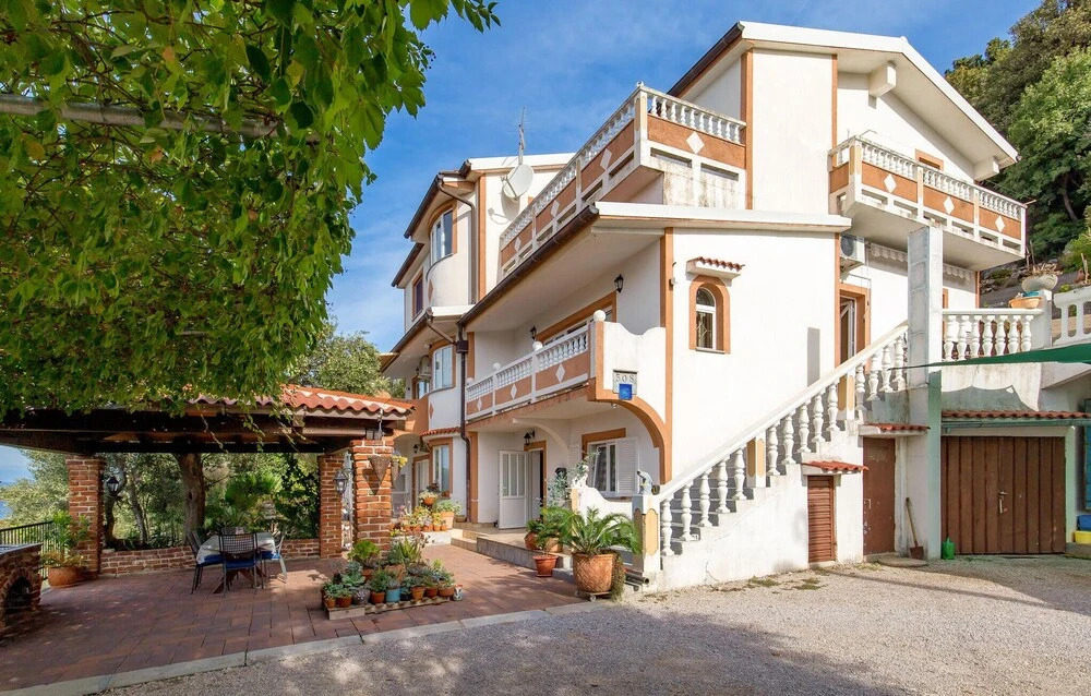 Awesome Apartment in Rab With Wifi and 2 Bedrooms