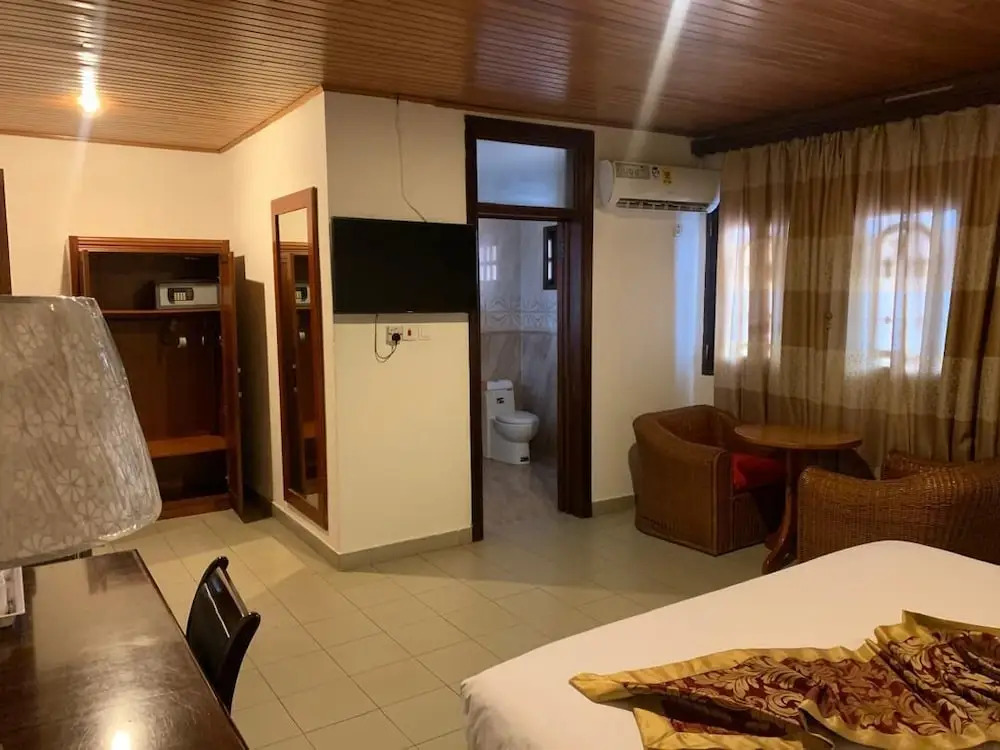 Royal Park Hotel