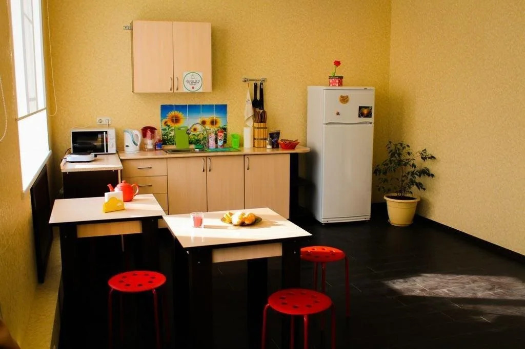 Hostel Propolis
