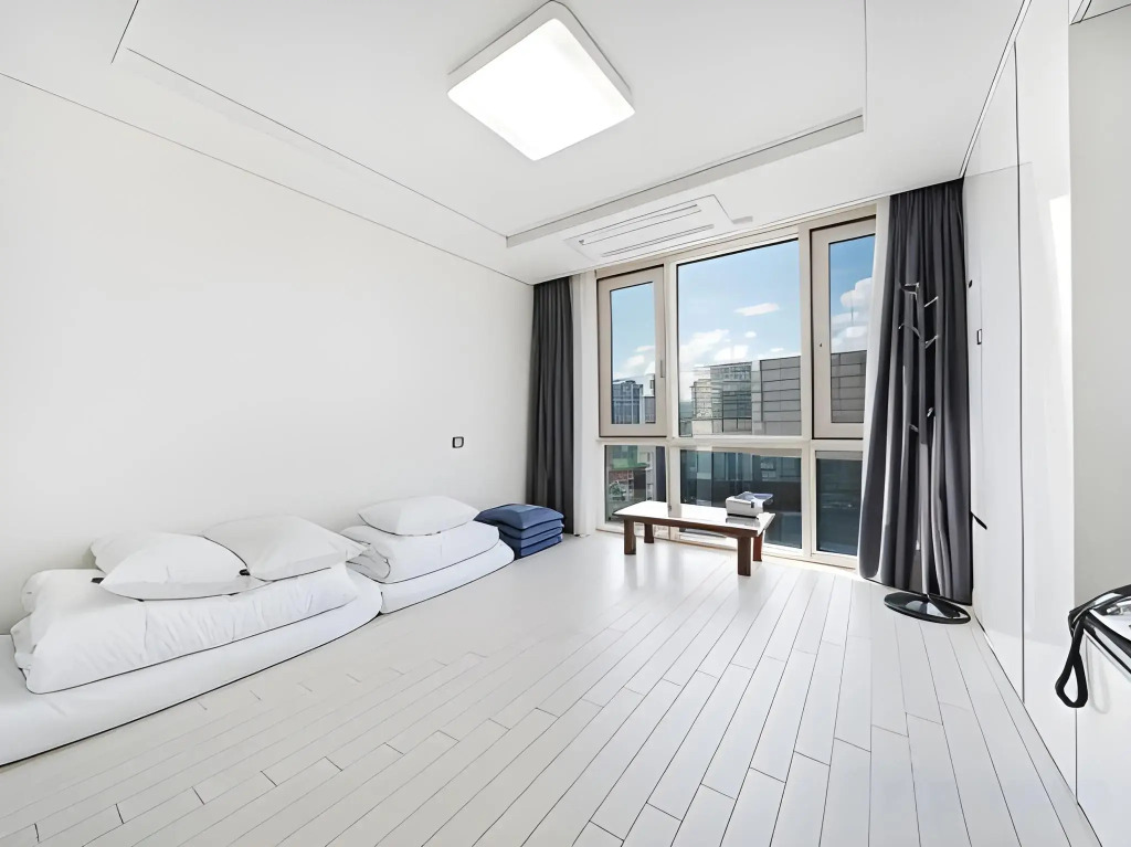 The Venezia Suite Hotel