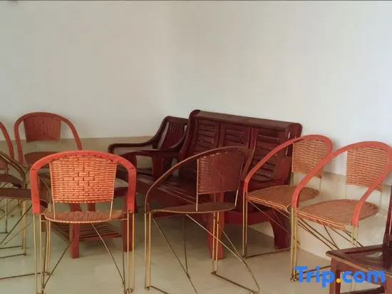 Sanfeng Apartment