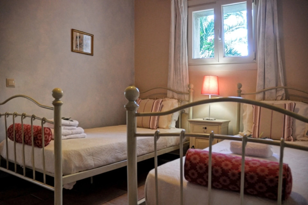 Villa St Nicholas House With Private Heated Pool