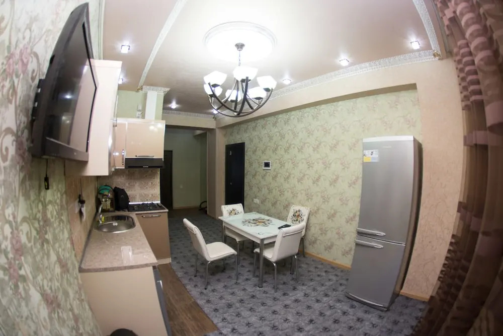 Bakuvi Tourist Apartment B008