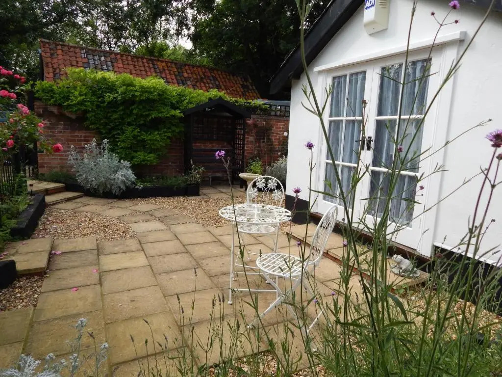 Frogs Hall B&B