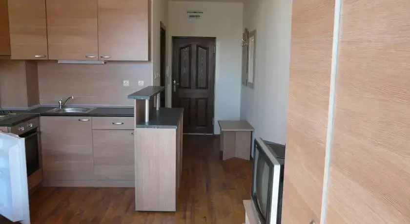 Sea-N-Sun Apartments