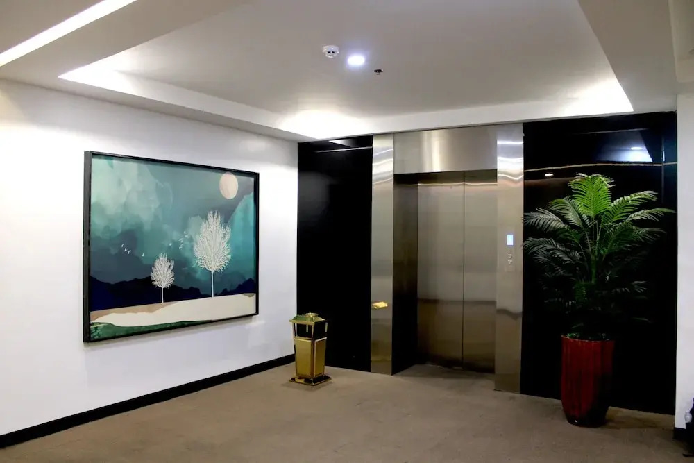 Dancenter Boss Hotel Angeles