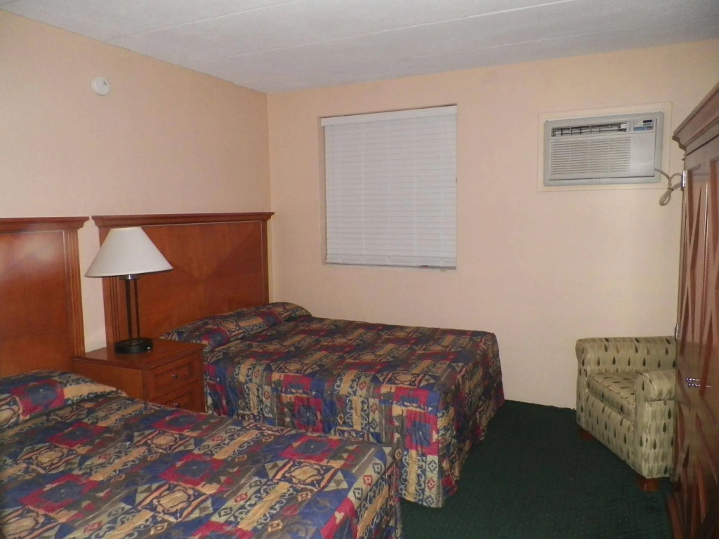Royal Canadian Motel