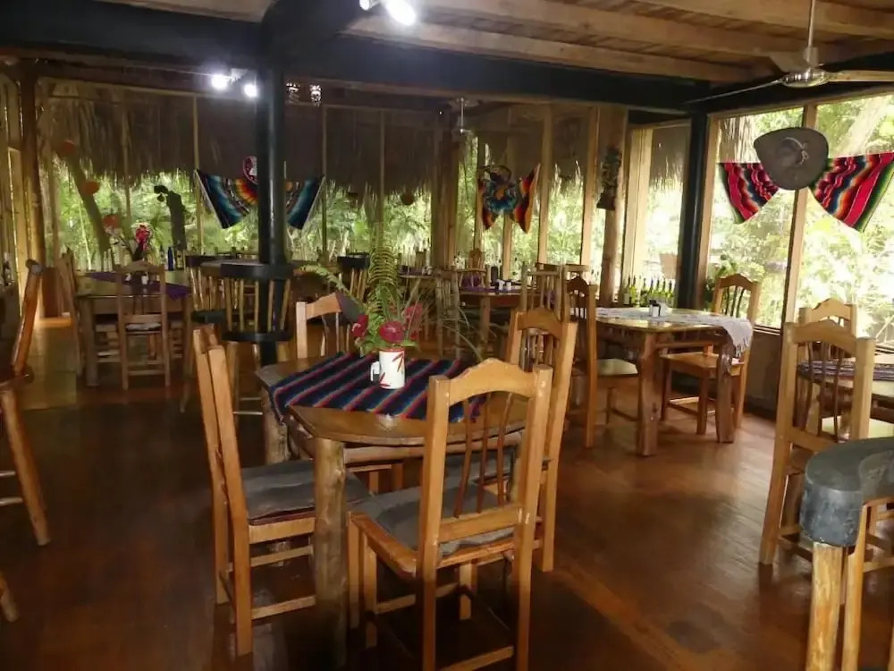 Hotel Kangaroo y Restaurante