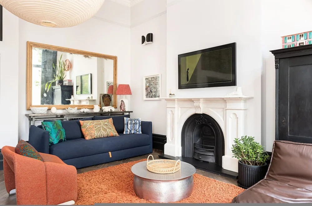 The Bengal Tiger 2 BR With Patio in Notting Hill