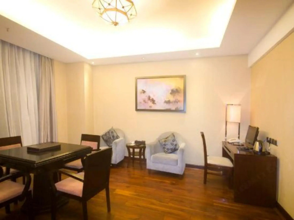 Royal Regent Hotel