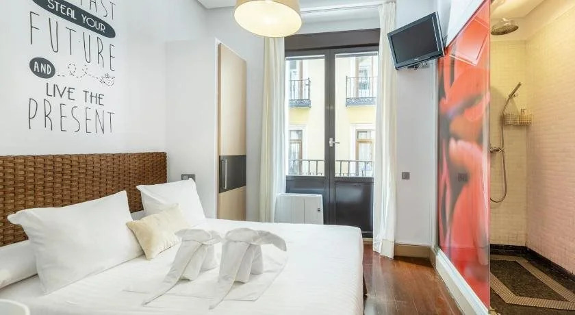 Хостел Pensión Madrid House