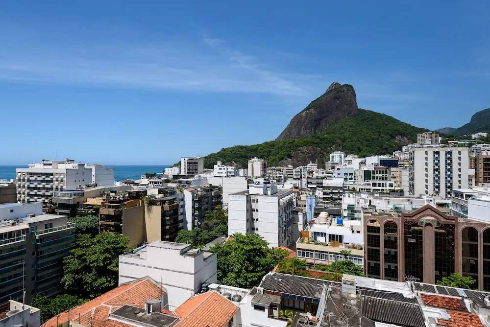 All in Rio Estilo Carioca