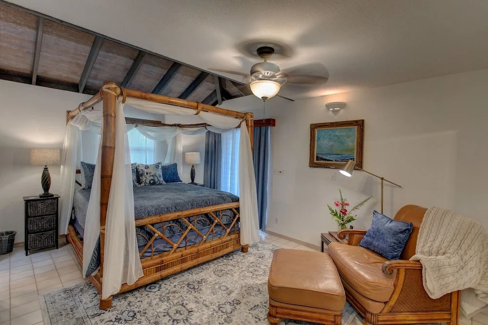 Kaloli Sunrise By The Sea 2 Bedroom Home by Redawning
