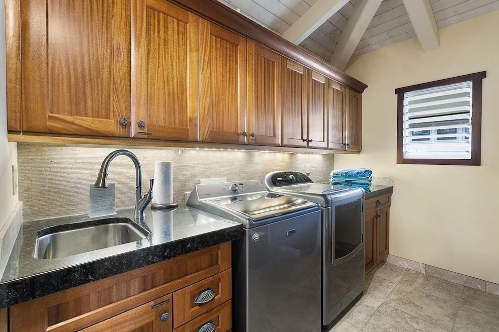 Mermaid Cove 4 Bedroom Home