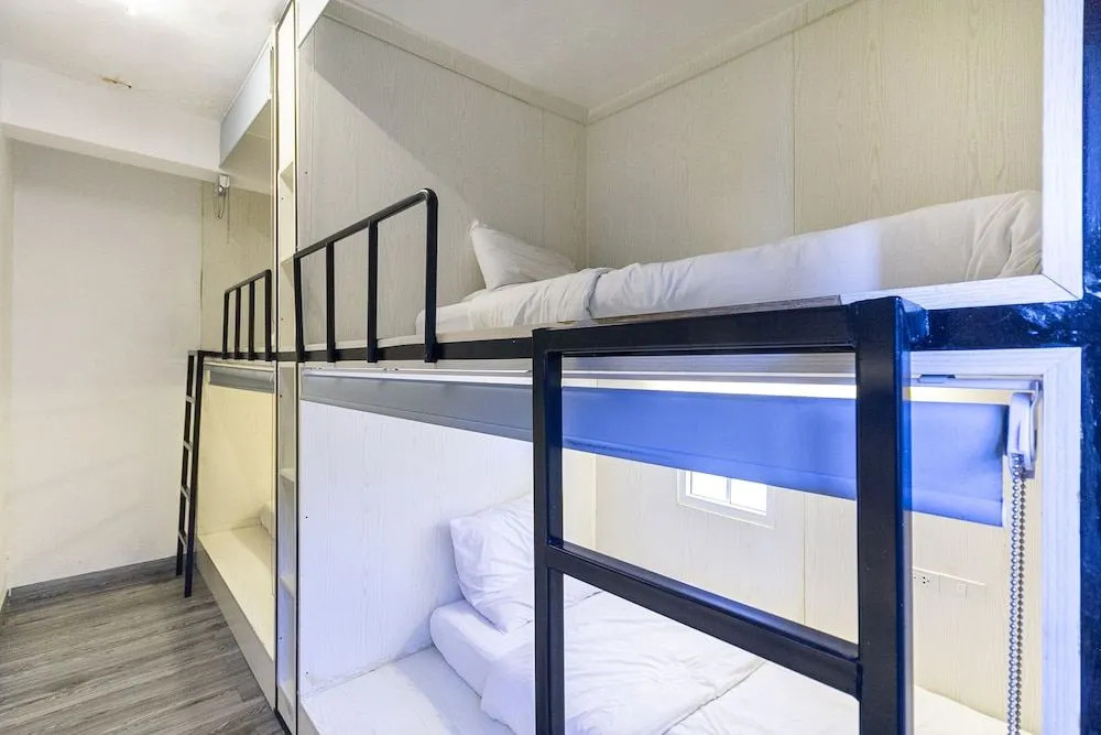 Oyo 524 S7 Hostel