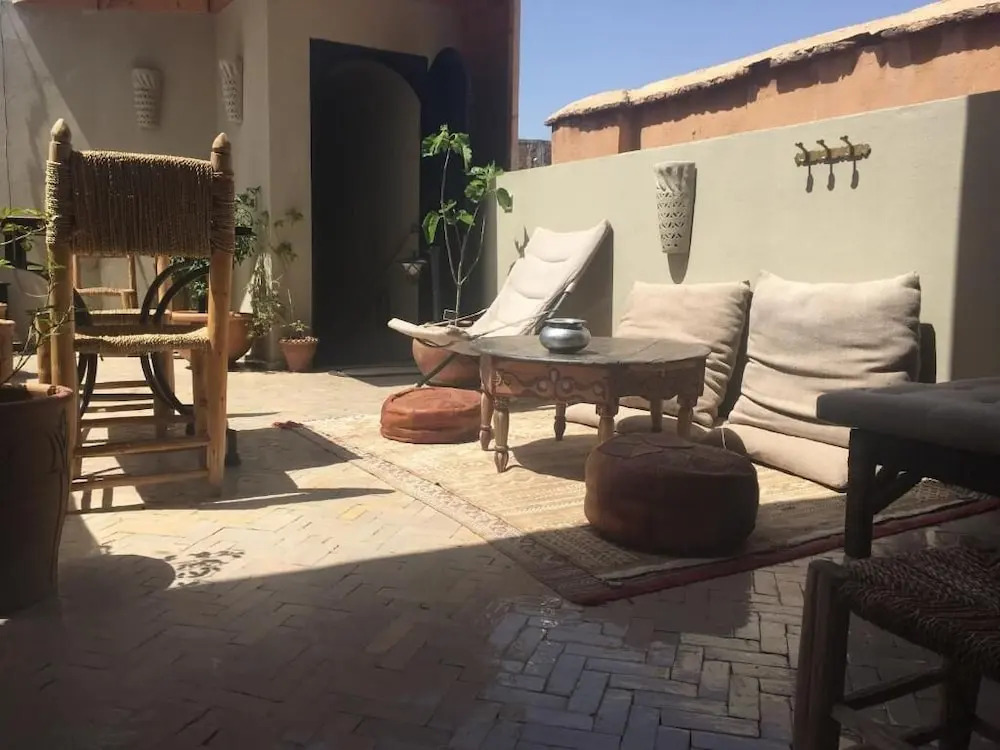 Riad Laly Tourisme Eclairé Le bijou de la medina