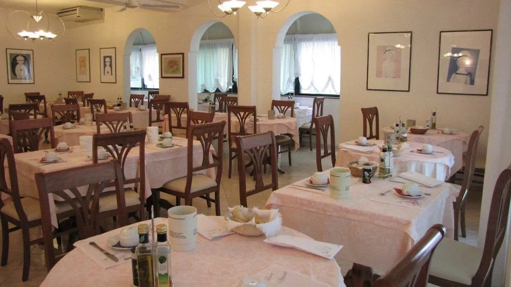 Hotel Caruso