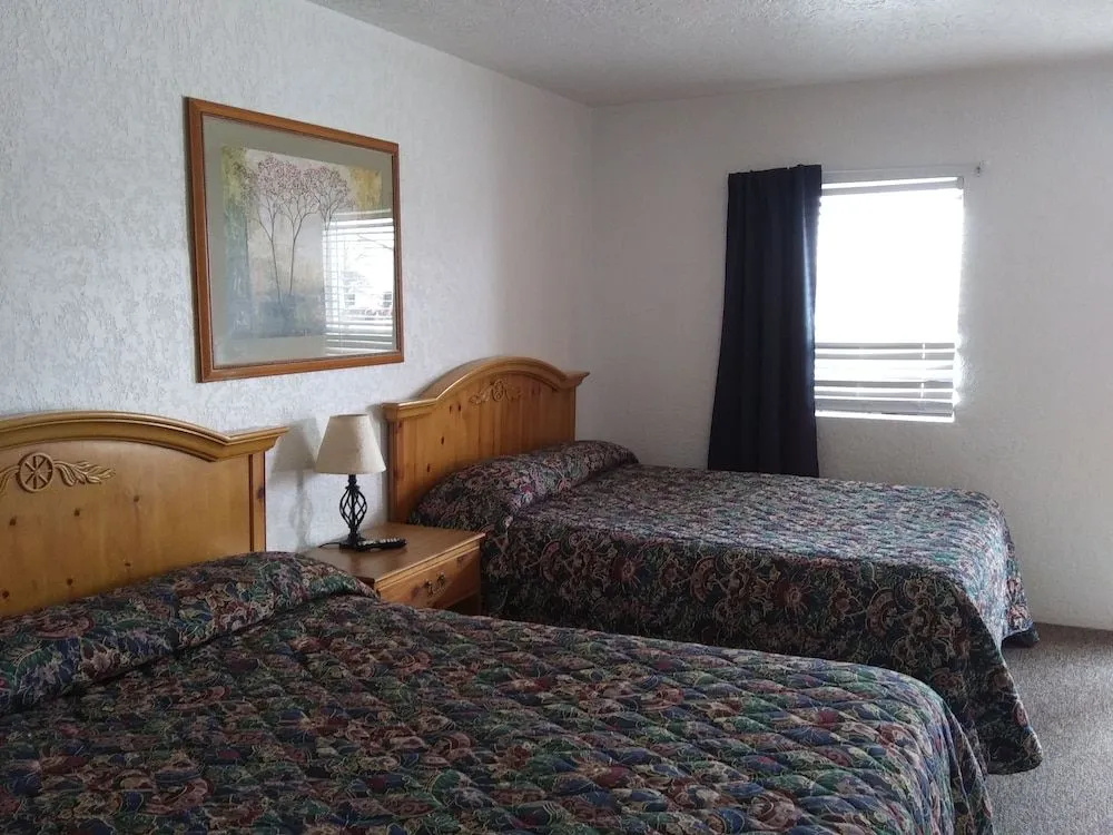 Circle S Lodge