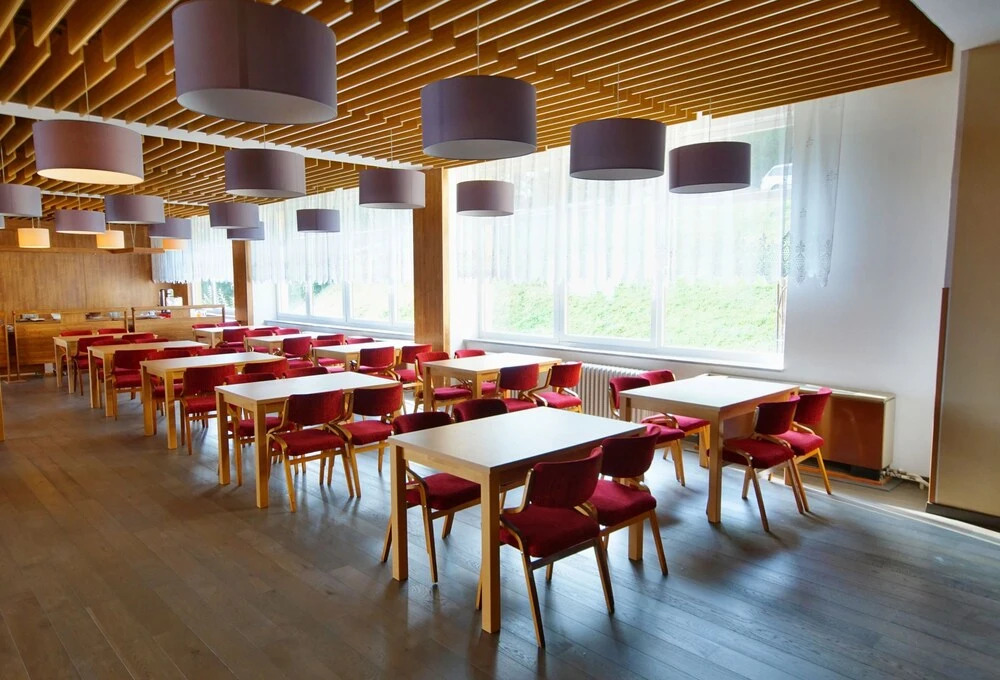 Horský hotel Jelenovská s bazénem v ceně