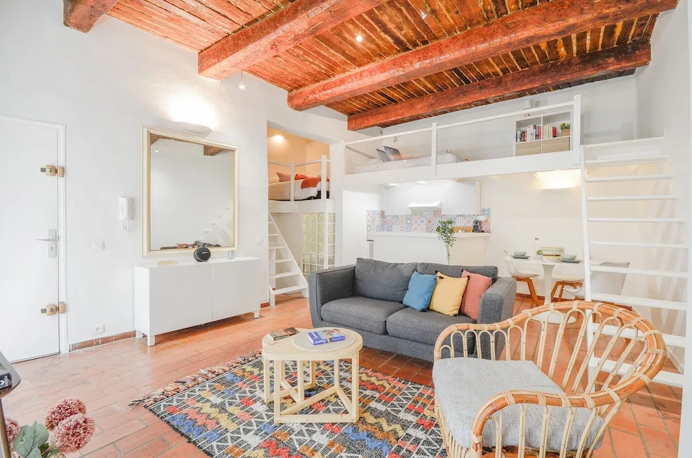 Charming & Central Apartment in Aix