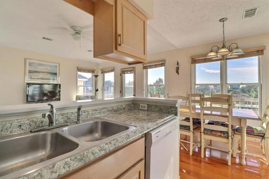 6145 Linkside Dunes Golf Course Views
