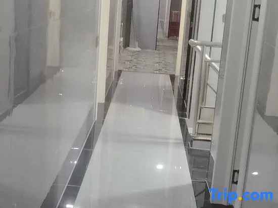 Yundu Business Hotel