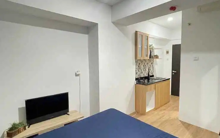 Comfy Studio Apartment at Grand Asia Afrika By Travelio