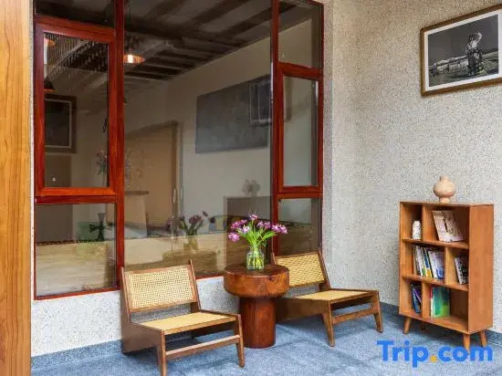 Zanya  Homestay (Shangri-La Bus Station Branch)