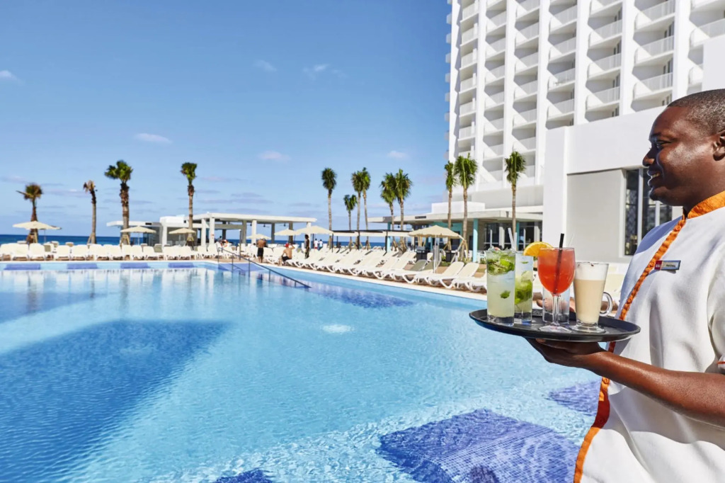 Riu Palace Paradise Island