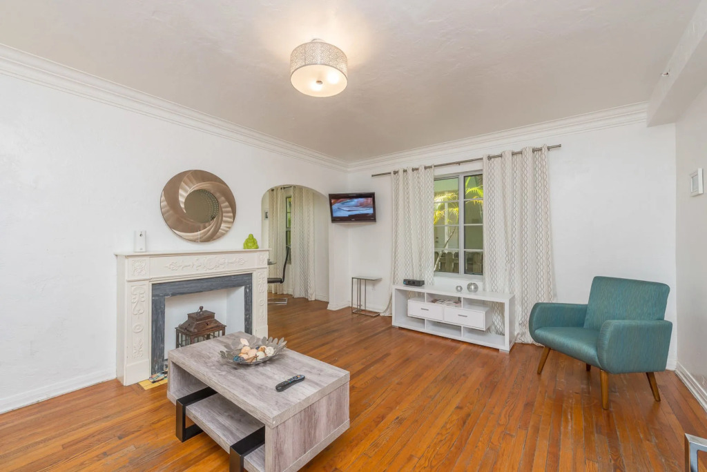 L’Etoile Apartments Part of the Oasis Casita Collection