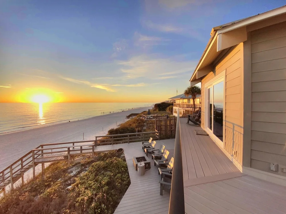 Nifty Shades Of Gray 5 Bedroom Home by RedAwning