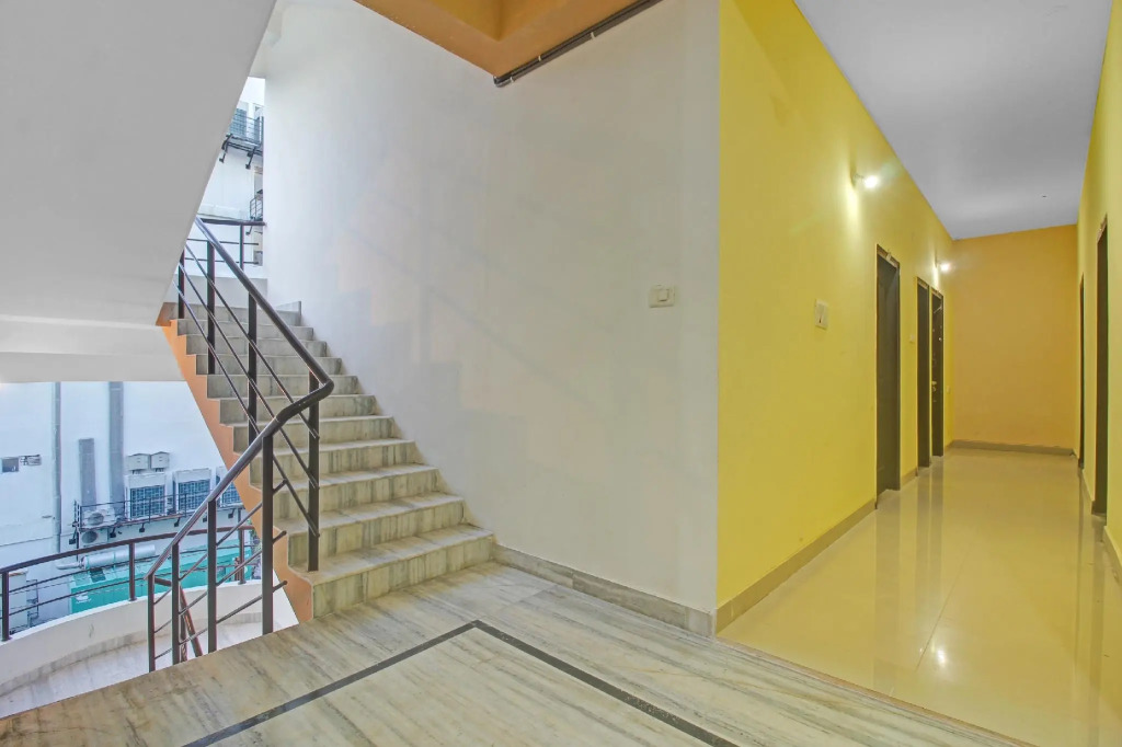 OYO Flagship 83227 Hotel Accomodaters