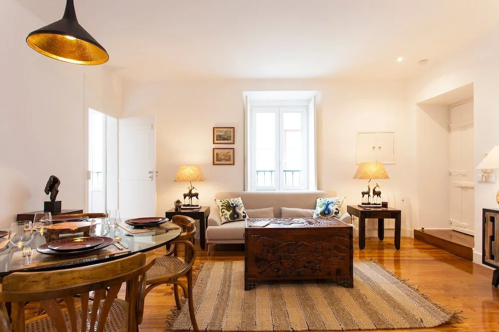 Stylish Lisbon Apartment in Alfama w/ Heating