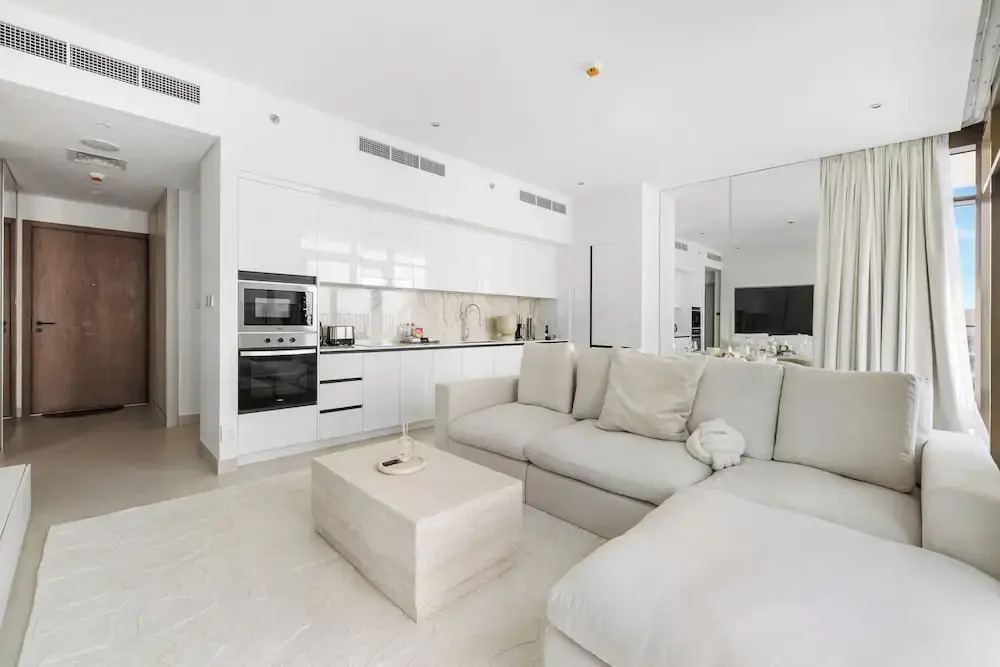Serene 1BR Escape with Burj Khalifa View
