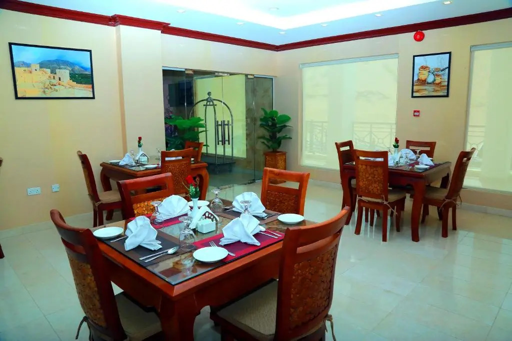 ROYAL HOTEL