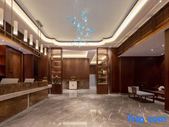 Till Bright Hotel, Changsha Railway College Metro Station