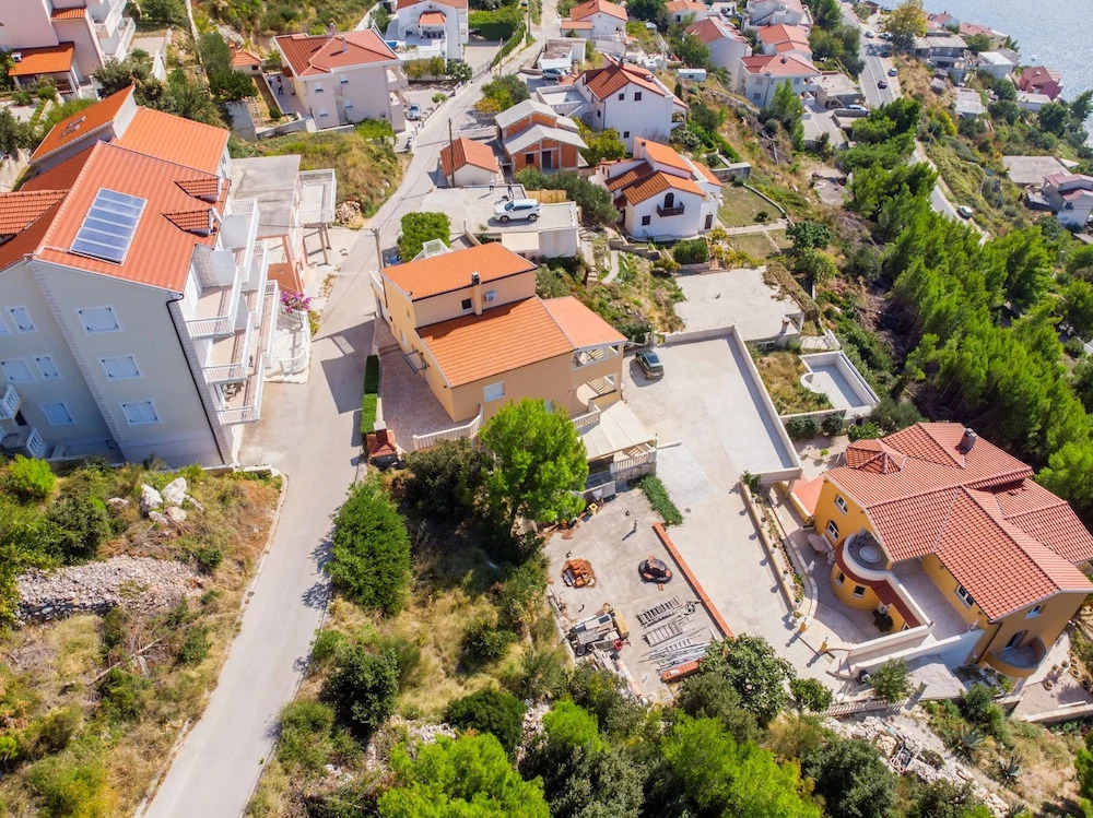 Apartments Zoran