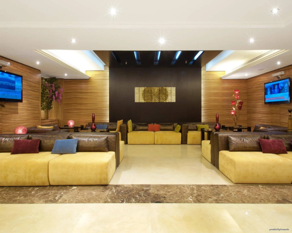 Awan Hotel
