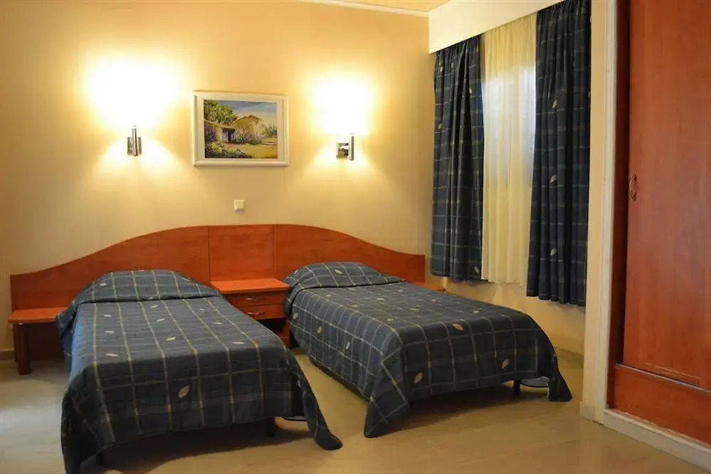 Alikis Apartments