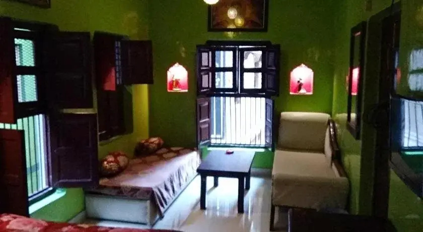 Shiva Guest House