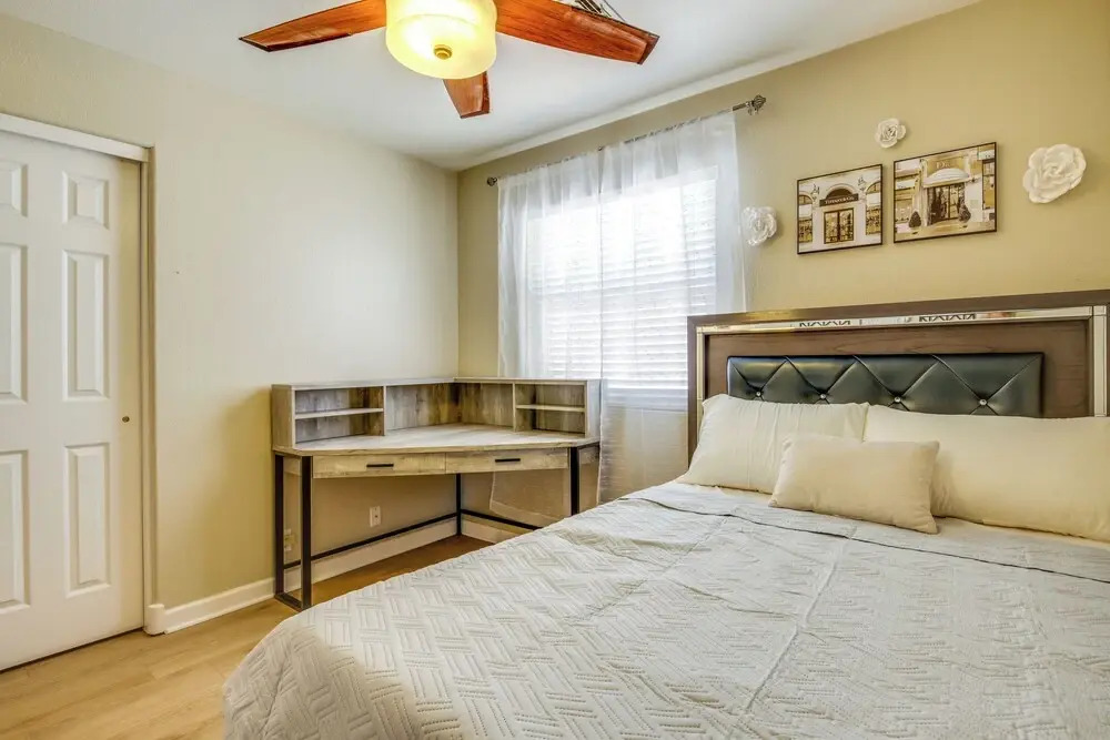 Fenced-in Pool & Patio: Gilbert Home!