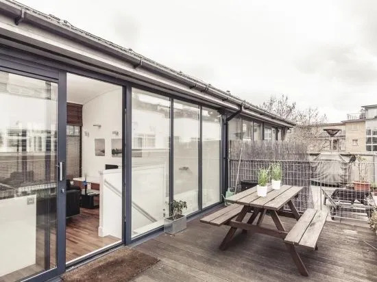 Long Lane Penthouse