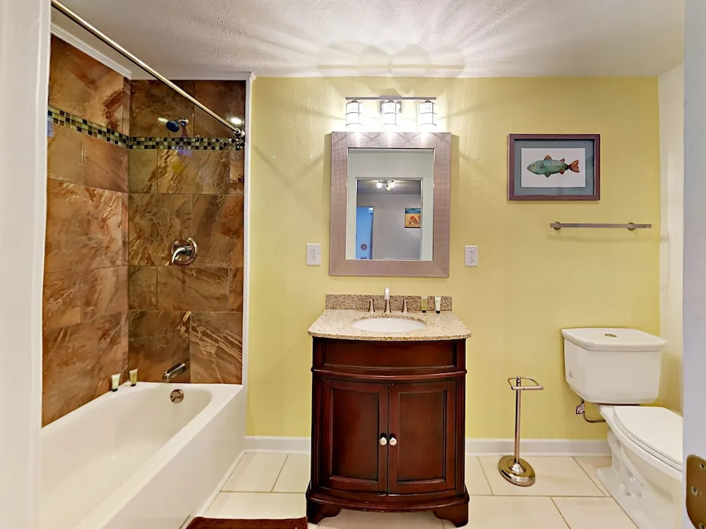 1309 Ave N Home 4 Bedrooms 3 Bathrooms Home