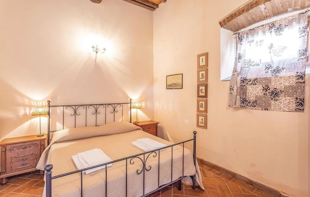 Awesome Home in Arezzo With 6 Bedrooms, Wifi and Outdoor Swimming Pool