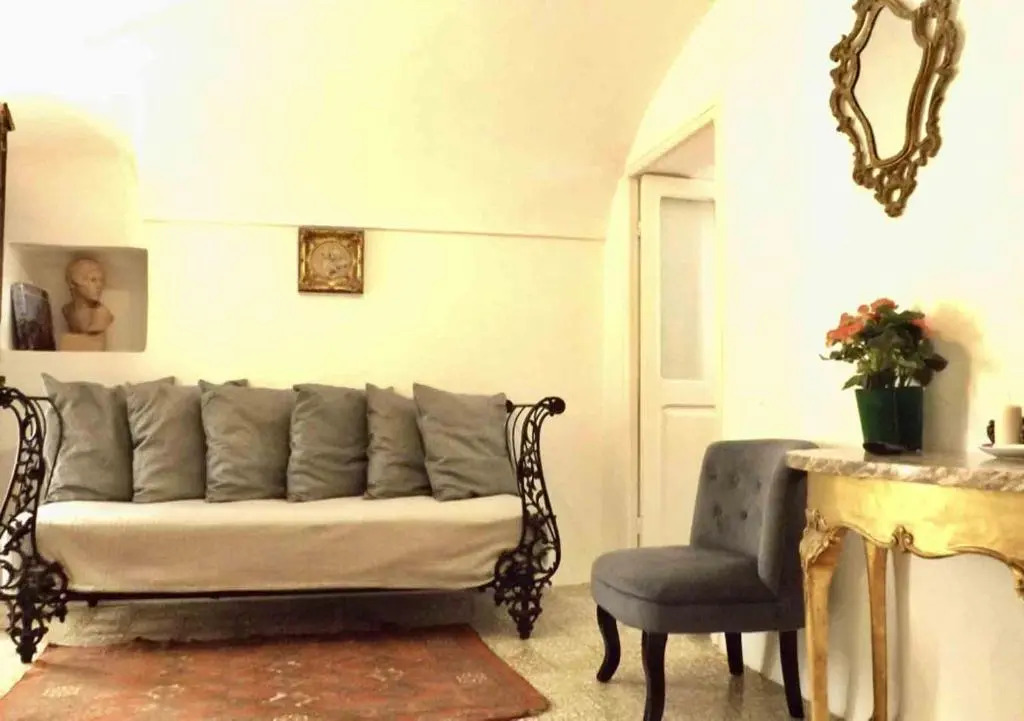 Casa Celestine in Via Orsini Isolabona Liguria Italy Sleeps 5