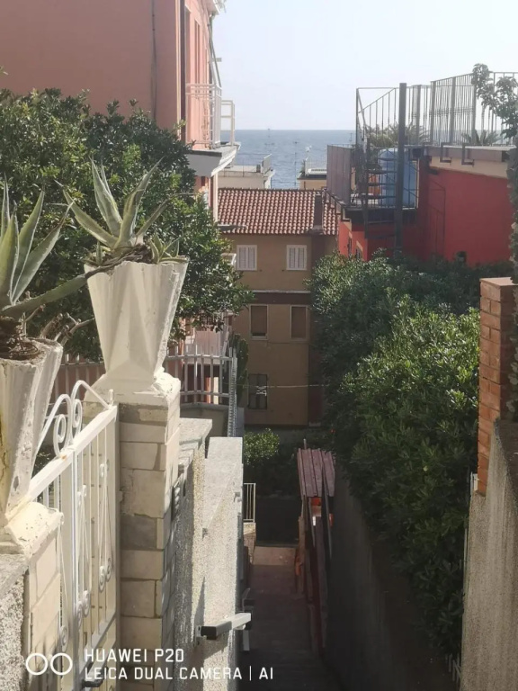 Vista Mozzafiato A 3 Minuti A Piedi Dal Mare