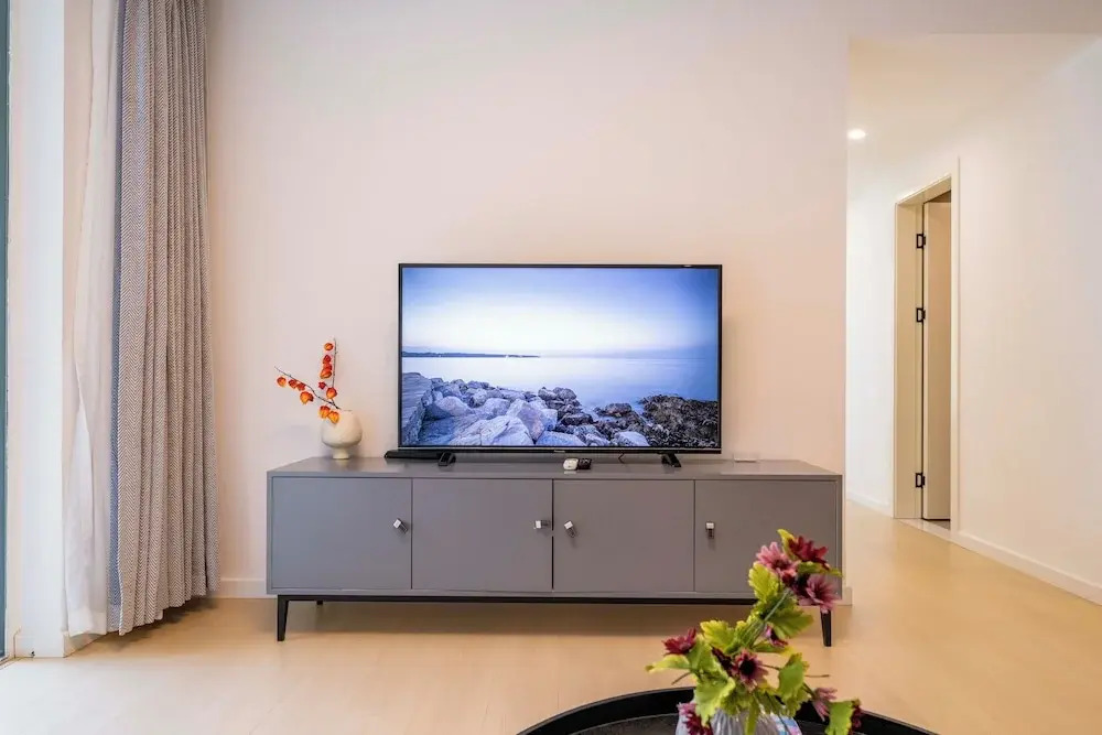 Tyms Bright 2BR 1BA Apt Xuhui Center