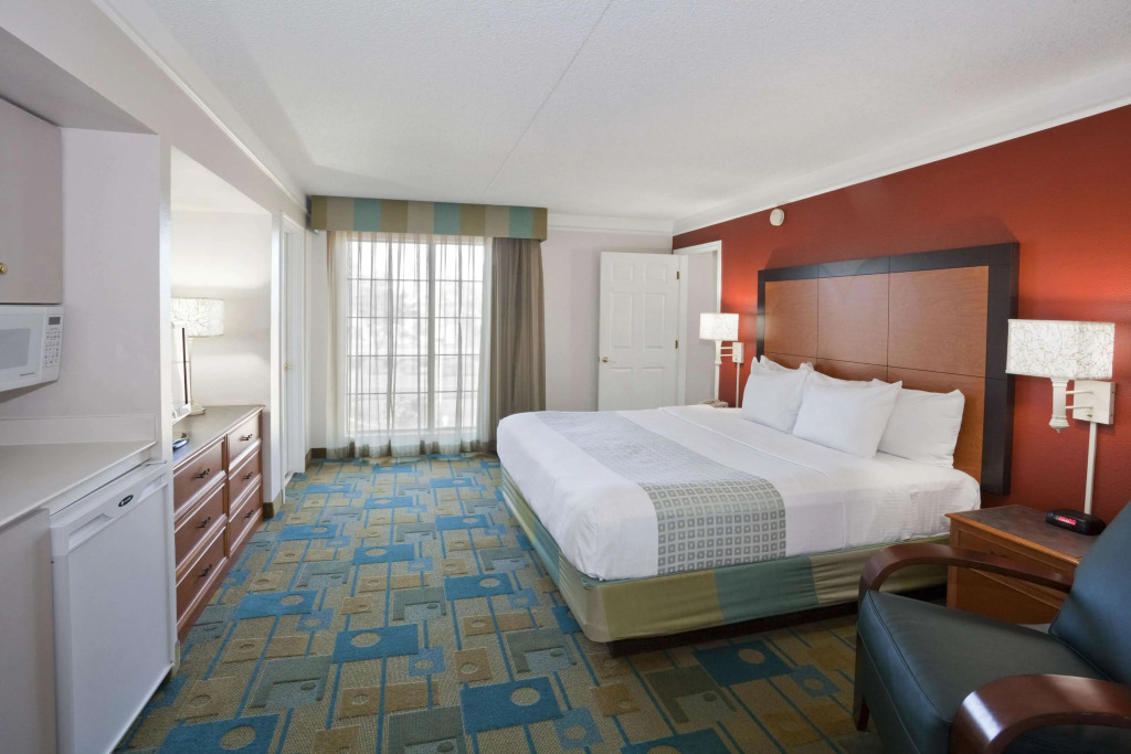 La Quinta Inn by Wyndham Phoenix Sky Harbor Airport